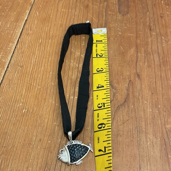 Vintage Lika Paris, Fish 🐟 Pendant (1980s), necklace, velvet choker - Picture 8 of 8